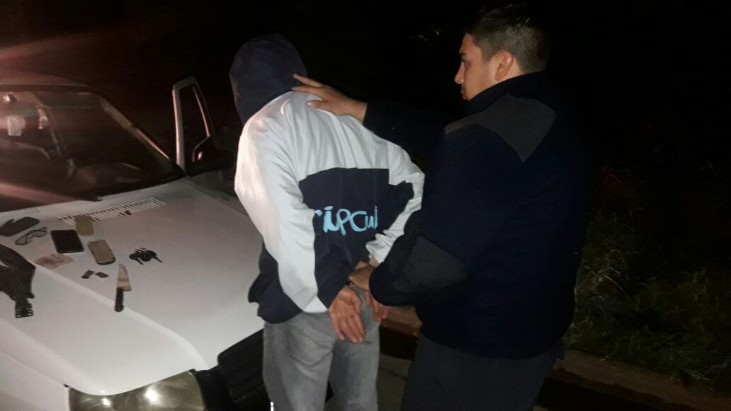 CNEL VIDAL: Detuvieron a dos sujetos con cocaína