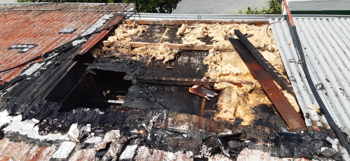 CNEL VIDAL: Se incendió el techo de una vivienda céntrica