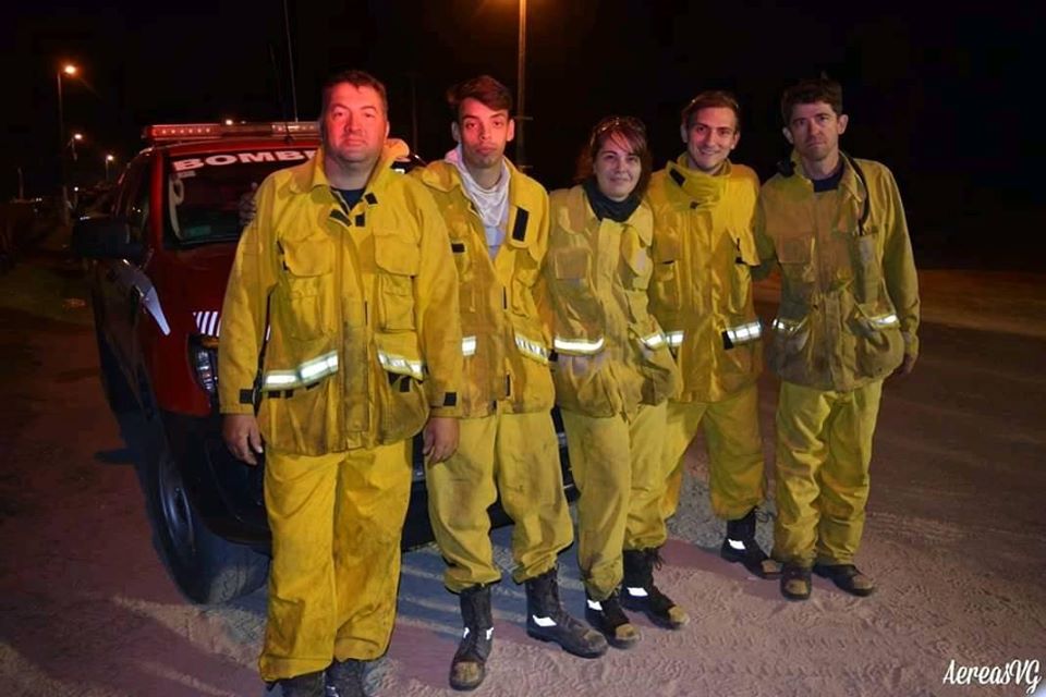 Bomberos de Coronel Vidal, Piran y Costa Norte colaboraron en el incendio forestal de Villa Gesell