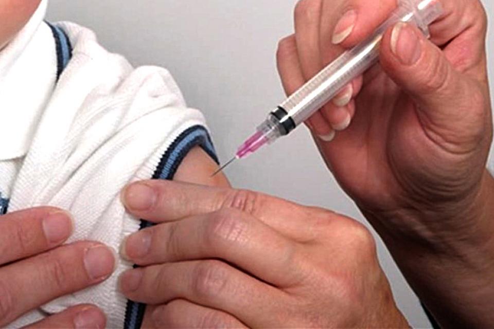 Vacunación antigripal: continúa la campaña exclusivamente para embarazadas y niños entre 6 y 24 meses
