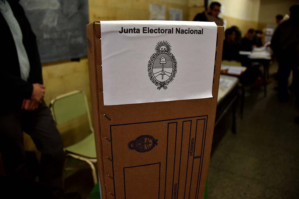 LEGISLATIVAS: Barone encabeza la intención de voto general y las internas de “Juntos” se ponen parejas