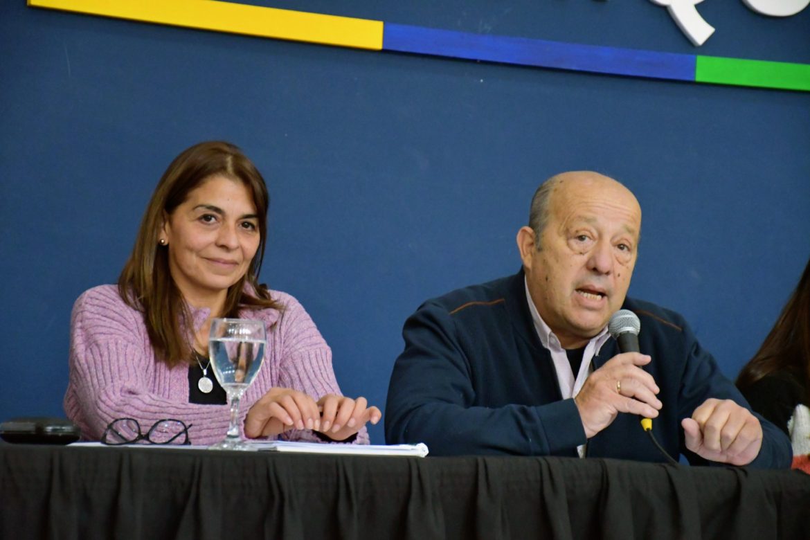 El intendente Paredi designó a Edith Chifflet como nueva secretaria de Salud y a David Diaz como nuevo delegado de Vivoratá