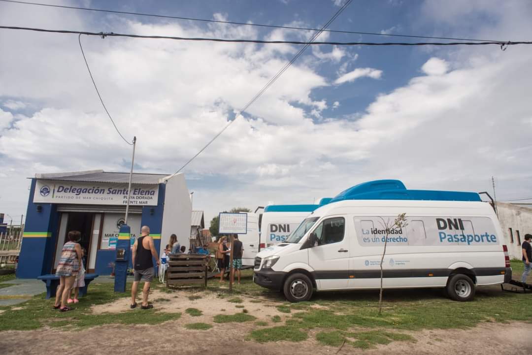 Unidad Móvil de RENAPER en Santa Elena