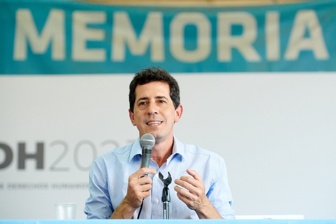 Wado de Pedro visita el Partido de Mar Chiquita para conmemorar 40 años de democracia