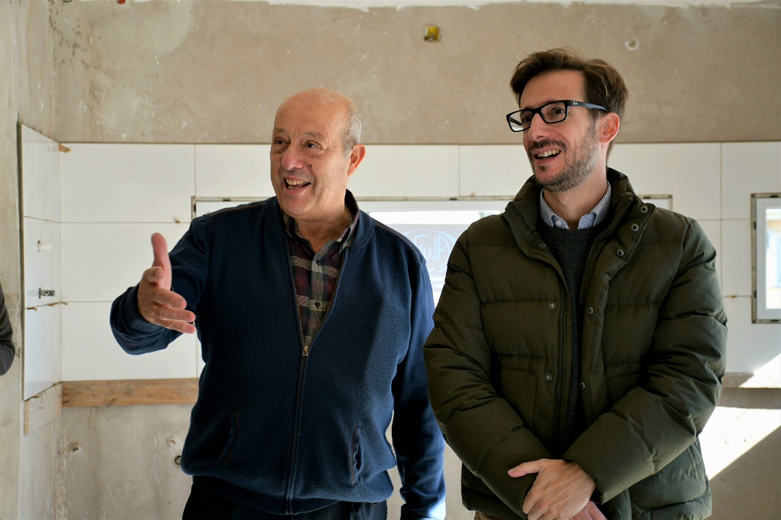 El intendente Paredi y el ministro Simone recorrieron viviendas en construcción en Mar Chiquita