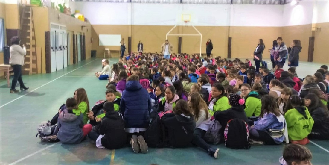 La Escuela Primaria N°8 de Santa Clara del Mar comenzó la jornada extendida