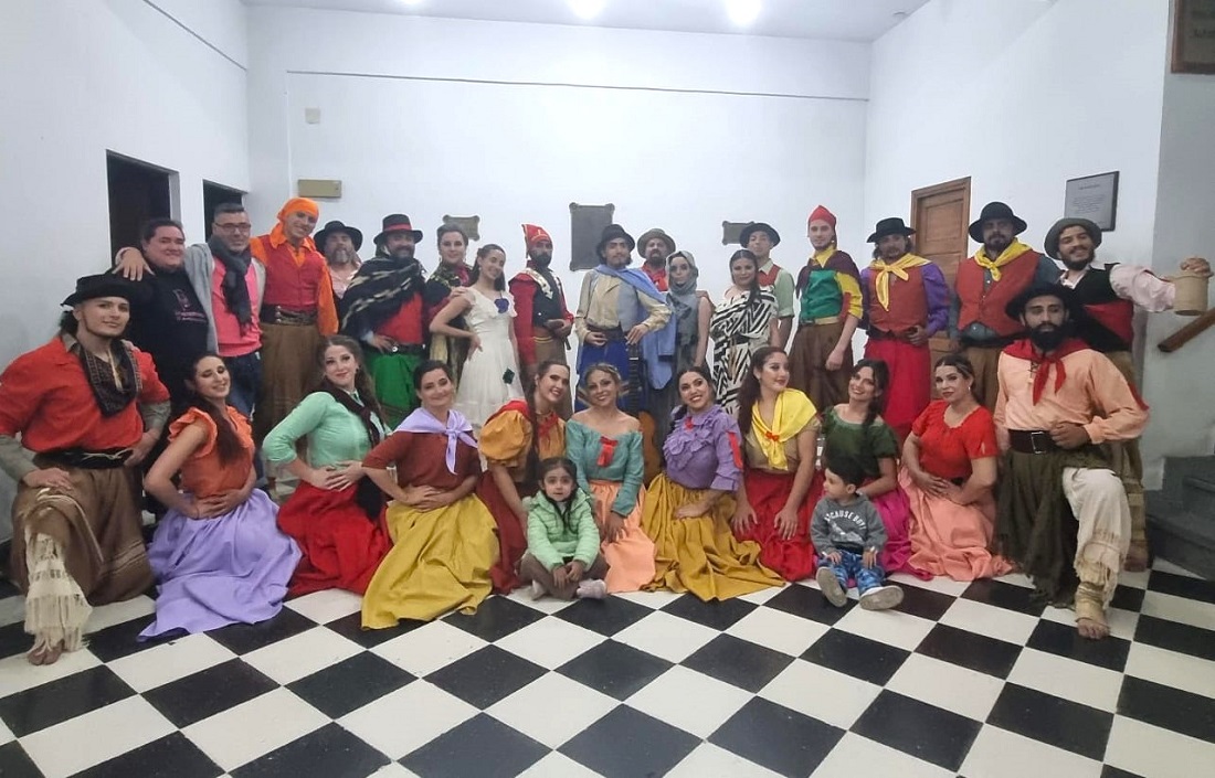 De Mar Chiquita a Cosquín: la Agrupación Centenario rumbo a la Plaza Próspero Molina