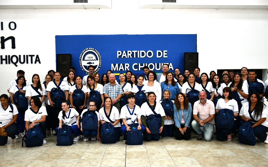 Se entregaron insumos a estudiantes de enfermería de Mar Chiquita