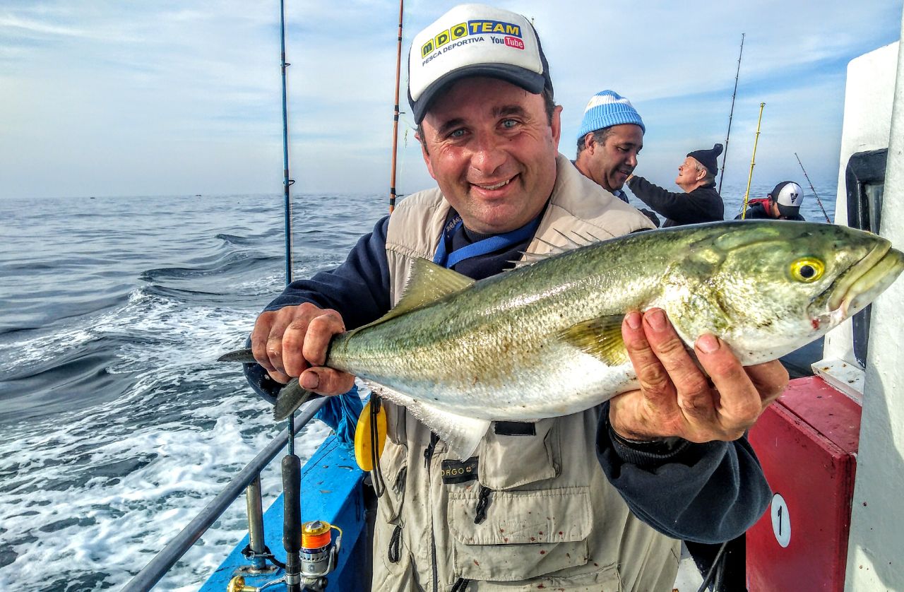 Pesca embarcada de altura: Entre besugos, salmones y anchoas