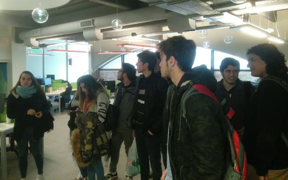 Alumnos de Coronel Vidal visitaron empresas de tecnología en Mar del Plata