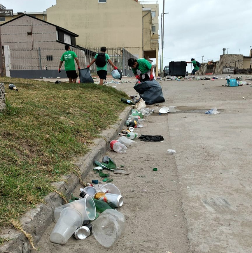 Playas Limpias: tareas de limpieza tras los festejos de fin de año