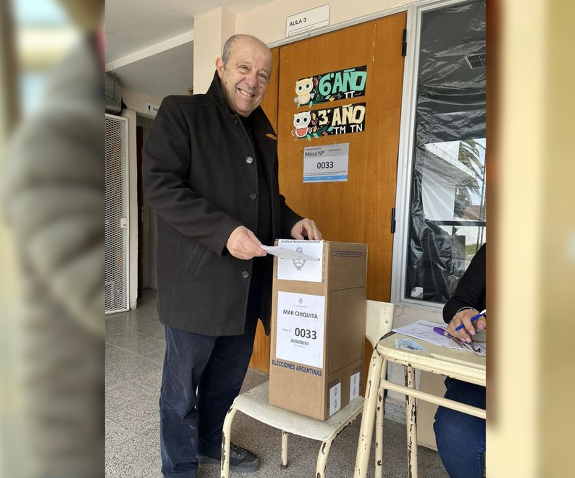 Jorge Paredi emitió su voto en las PASO desde su General Piran natal