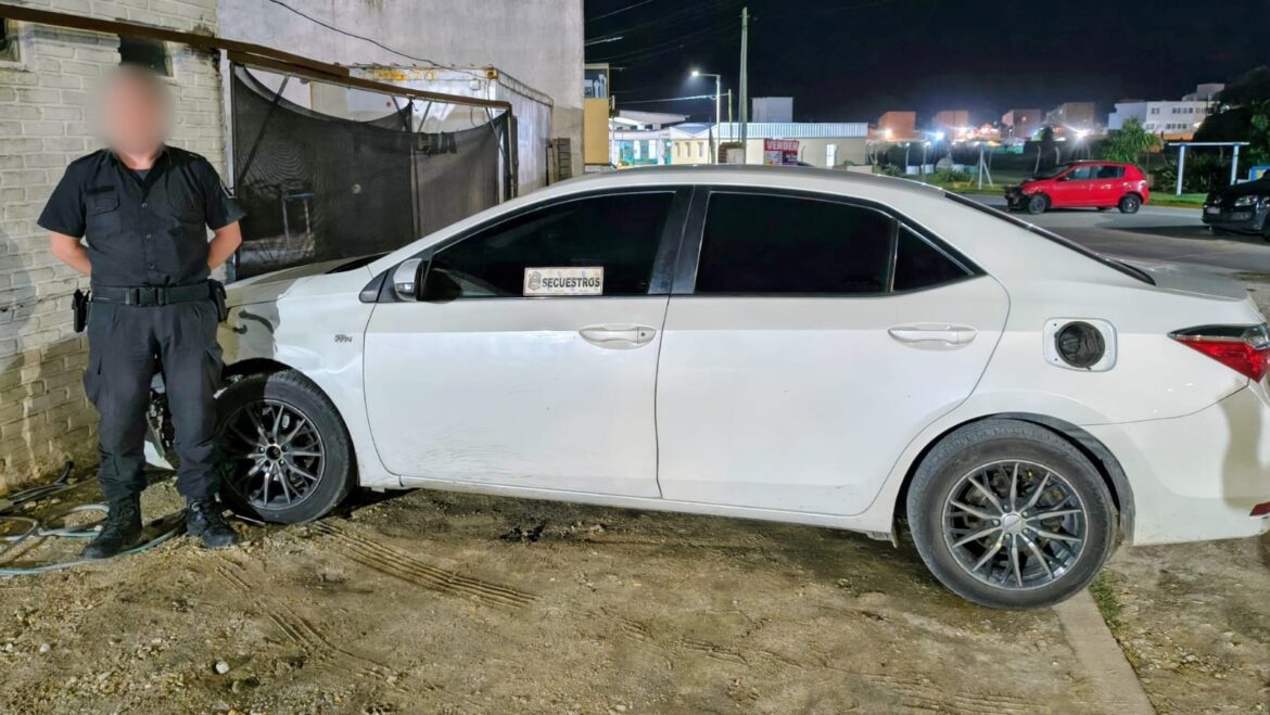 Quiso pagar una coima para que no le secuestren el auto y lo detuvieron