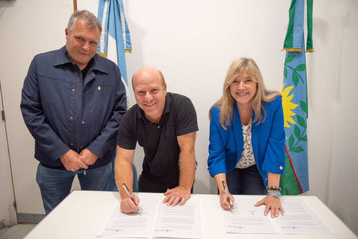 Proyectos de desarrollo local: Walter Wini y Cristina Alvarez Rodríguez rubricaron un acuerdo 